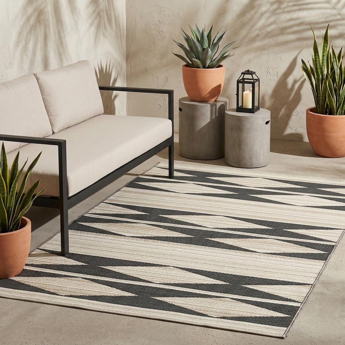Fab Habitat Outdoor Rug - Waterproof, Fade Resistant, Crease-Free - Premium Recycled Plastic - Geometric Tribal - Patio, Deck, Porch, Balcony, Laundry Room - Cairo - Natural & Black - 4 x 6 ft