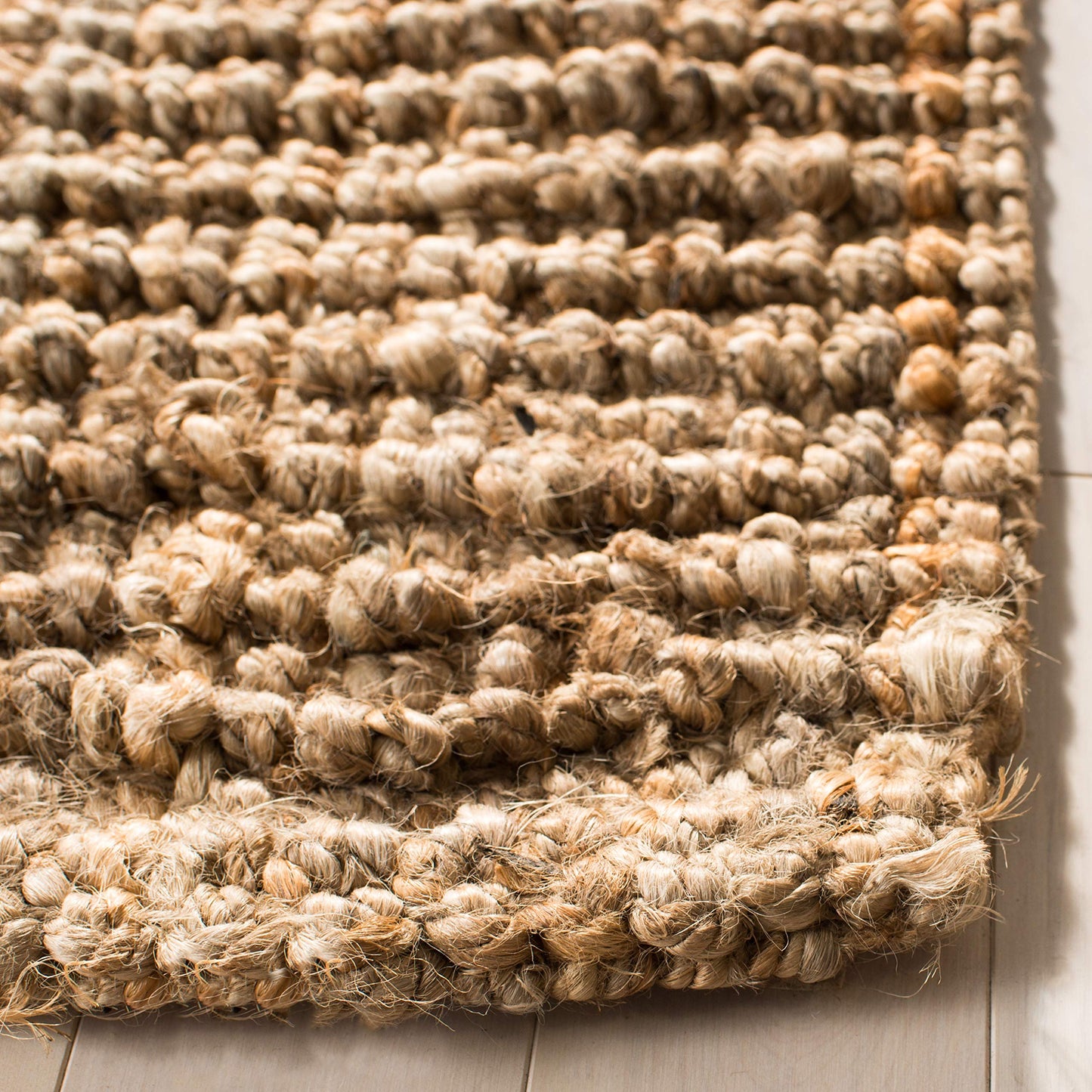 SAFAVIEH Area Rug 4' Square - Natural Fiber Collection - Natural Brown, Handmade Jute, Farmhouse Style, Chunky Textured Thick Pile (NF447A)