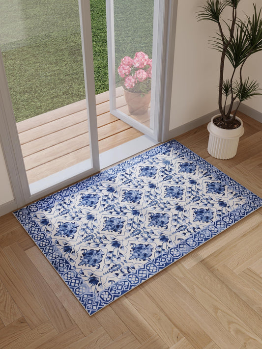 Oriental Accent Vintage Blue Porcelain 2x3 Area Rug - Faux Wool Floral Print Rug, Retro Accent Washable Low Pile Rug, Foldable Non-Slip Non-Shedding Carpet, Decor Gift