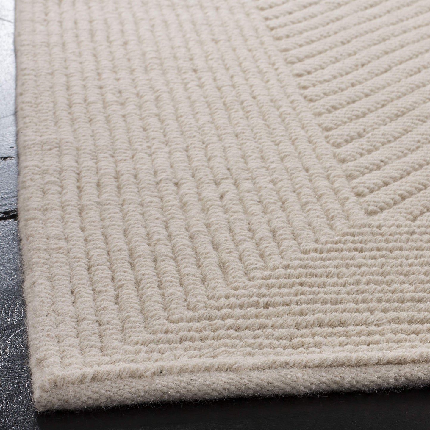 SAFAVIEH Area Rug 8x10 - Natura Collection - Large - Ivory, Handmade Wool, Ideal for Living Room, Bedroom, Dining Space (NAT450A)