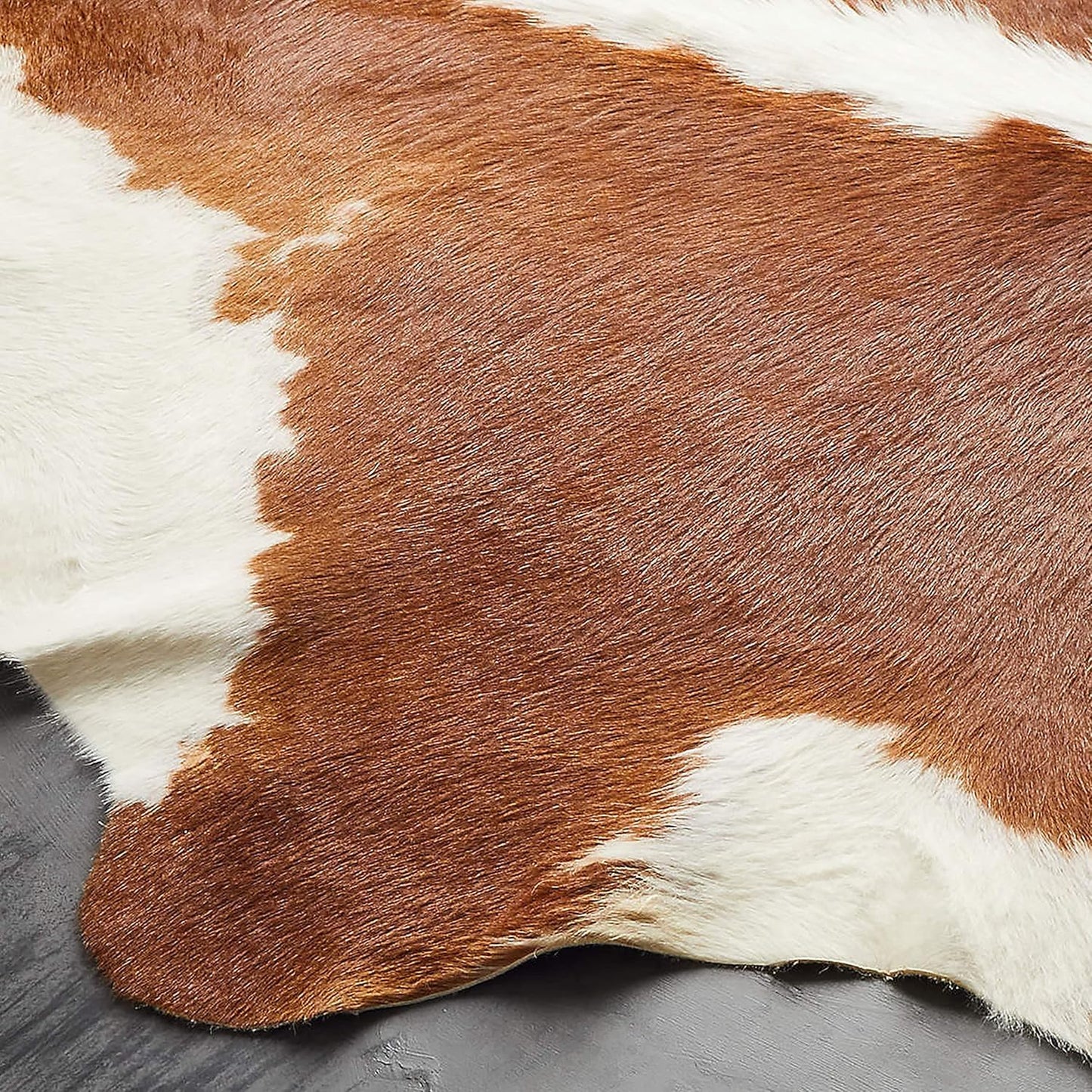 URBAN BUCK Brown & White Cowhide Area Rug Natural Premium Quality Cow Skin Hair On Leather Rug for Bedroom Décor 5ft x 5ft (60Inch x 60Inch, 152.4CM x 152.4CM)