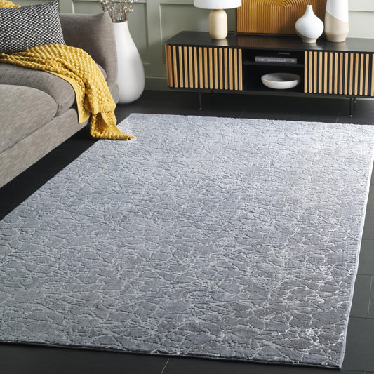 SAFAVIEH Faux Rabbit Fur Metallic Collection Area Rug - 4' x 6', Grey & Silver, Slip Resistant & Easy Cleaning, Ideal for Living Room, Bedroom, Dining Space (FRF300F)