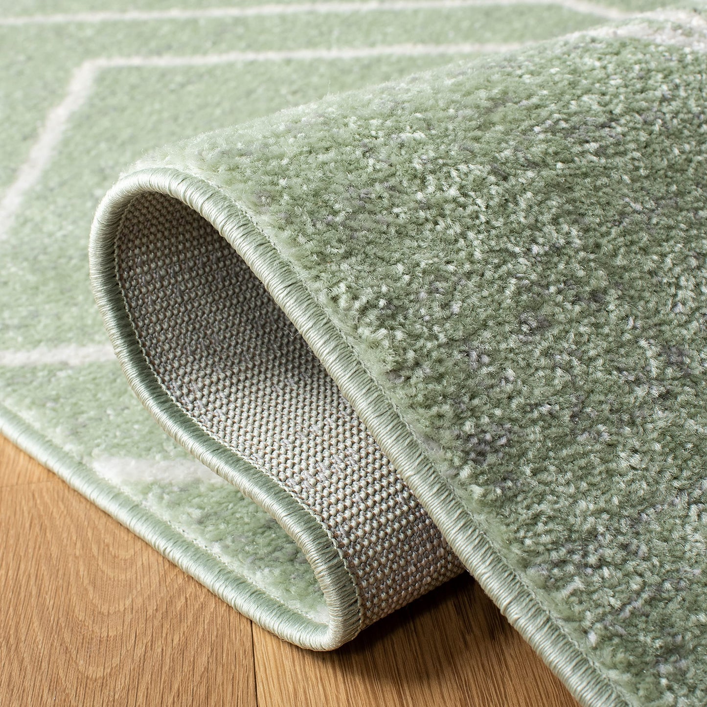 SAFAVIEH Area Rug 8x10 - Adirondack Collection - Large - Sage & Ivory, Modern Geometric Design, Non-Shedding & Easy Cleaning, Ideal for Living Room, Bedroom, Office, Dining Space (ADR241Y)