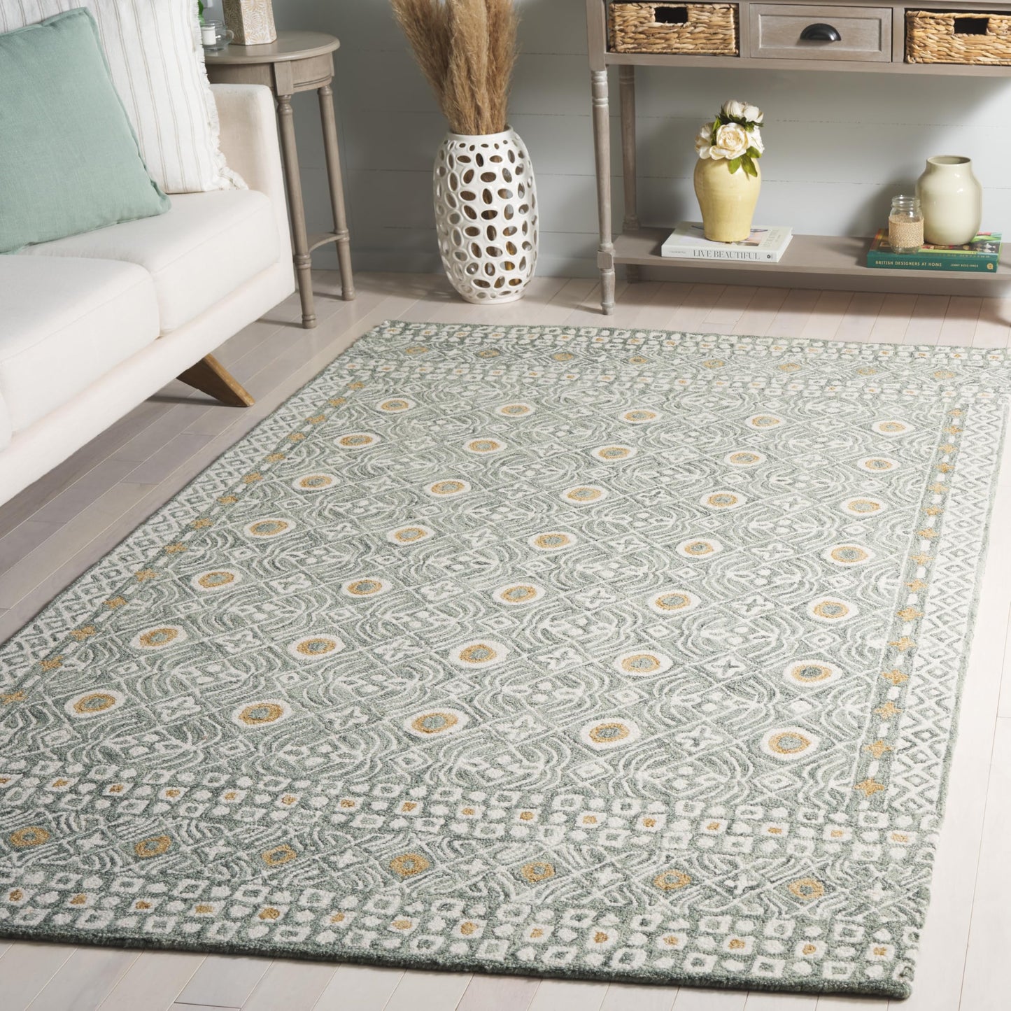 SAFAVIEH Micro-Loop Collection Area Rug - 5' x 8', Green & Ivory, Handmade Wool, Ideal for the Living Room, Dining Room, Bedroom (MLP801Y-5)