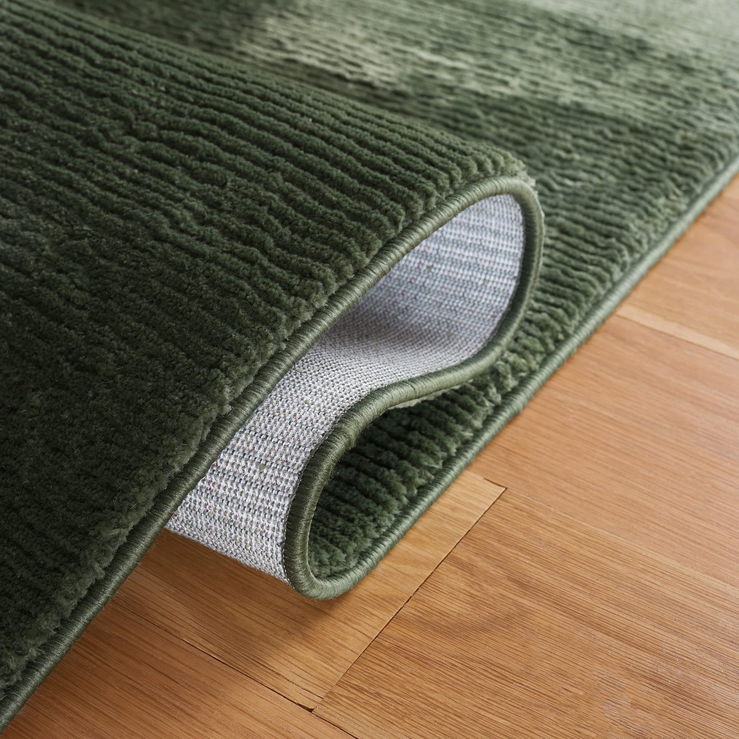 SAFAVIEH Revive Collection Area Rug - 9' x 12', Green, Solid Design, Non-Shedding & Easy Care, Ideal for High Traffic Areas in Living Room, Bedroom (REV102Y)