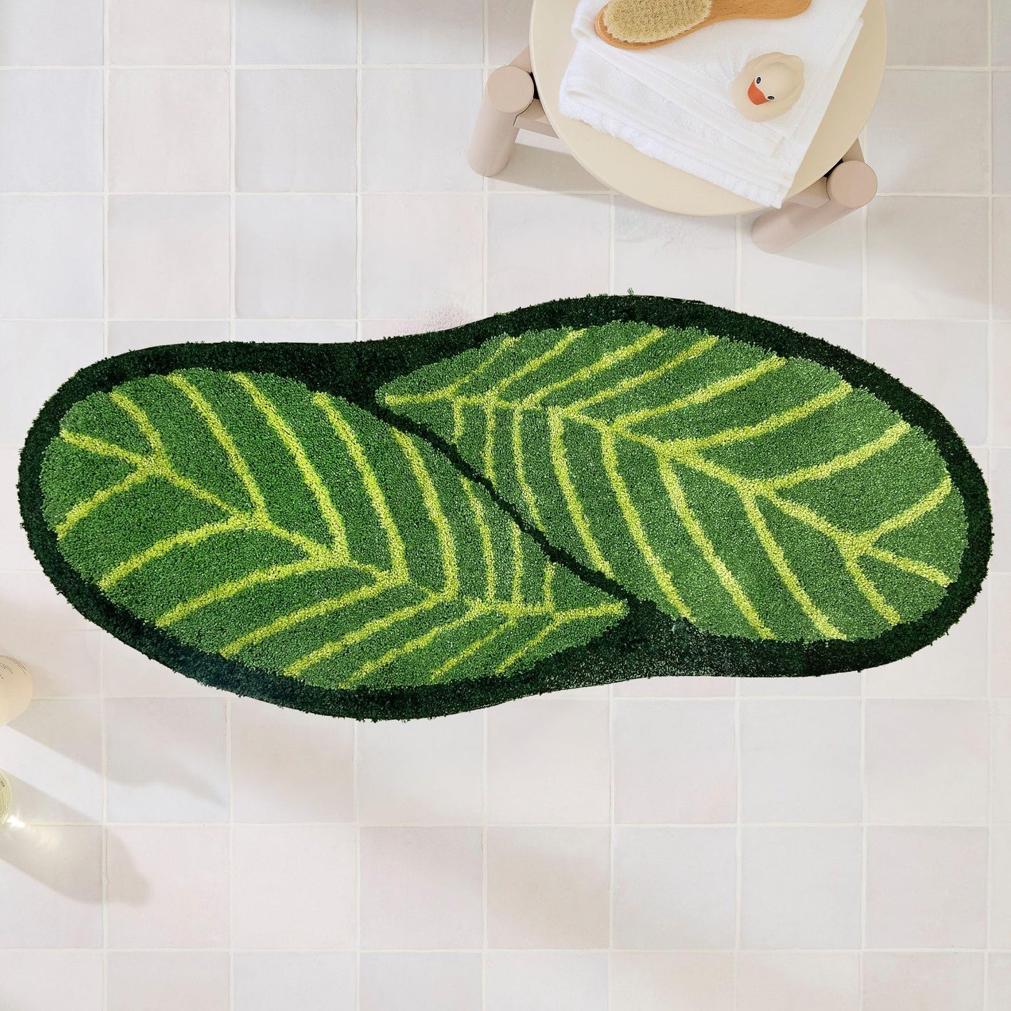 Green Bathroom Runner Rug - Leaf Long Bath Mat Plant Bathroom Rugs Non Slip Washable Spring Rug for Bath Room, Bedroom, Waterbasin, Bathtub Decor, Cute Bathmat Floor Carpet 20" x 47"