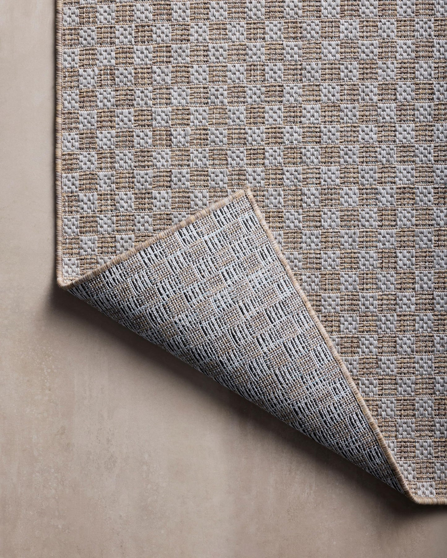 Loloi Amber Lewis Topanga Collection TOP-02 Natural/Silver 6'-7" x 9'-4" Indoor/Outdoor Area Rug