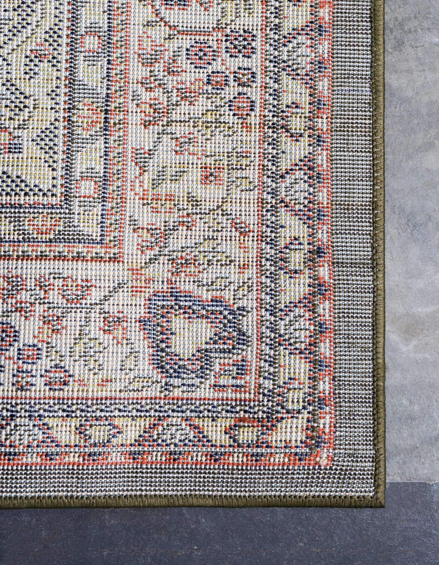 Unique Loom Reza Collection Traditional Persian Style Area Rug, 4 x 6 ft, Olive/Ivory