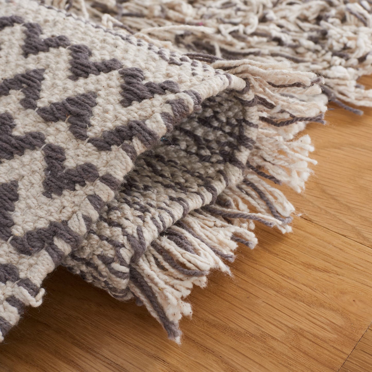 SAFAVIEH Natura Collection Area Rug - 5' x 8', Grey & Ivory, Flat Weave Cotton Design, Easy Care, Ideal for High Traffic Areas in Living Room, Bedroom (NAT929F)