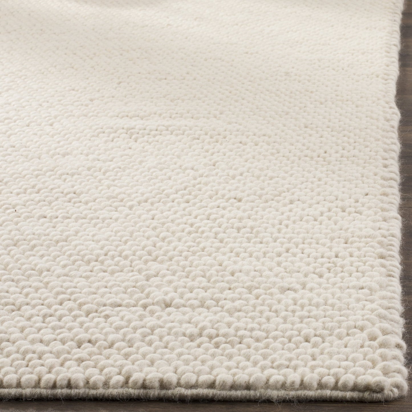 SAFAVIEH Area Rug 5x8 - Natura Collection - Ivory, Handmade Wool Blend, Textured Design, Ideal for Living Room, Bedroom, Dining Space (NAT620A)
