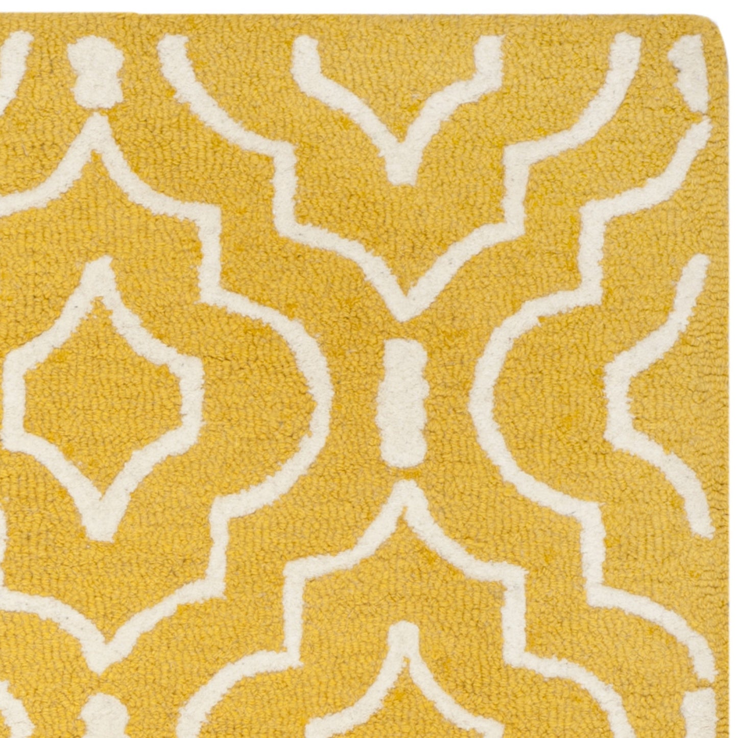 SAFAVIEH Cambridge Collection Accent Rug - 4' x 6', Gold & Ivory, Handmade Moroccan Wool, Ideal for High Traffic Areas in Entryway, Living Room, Bedroom (CAM141Q)