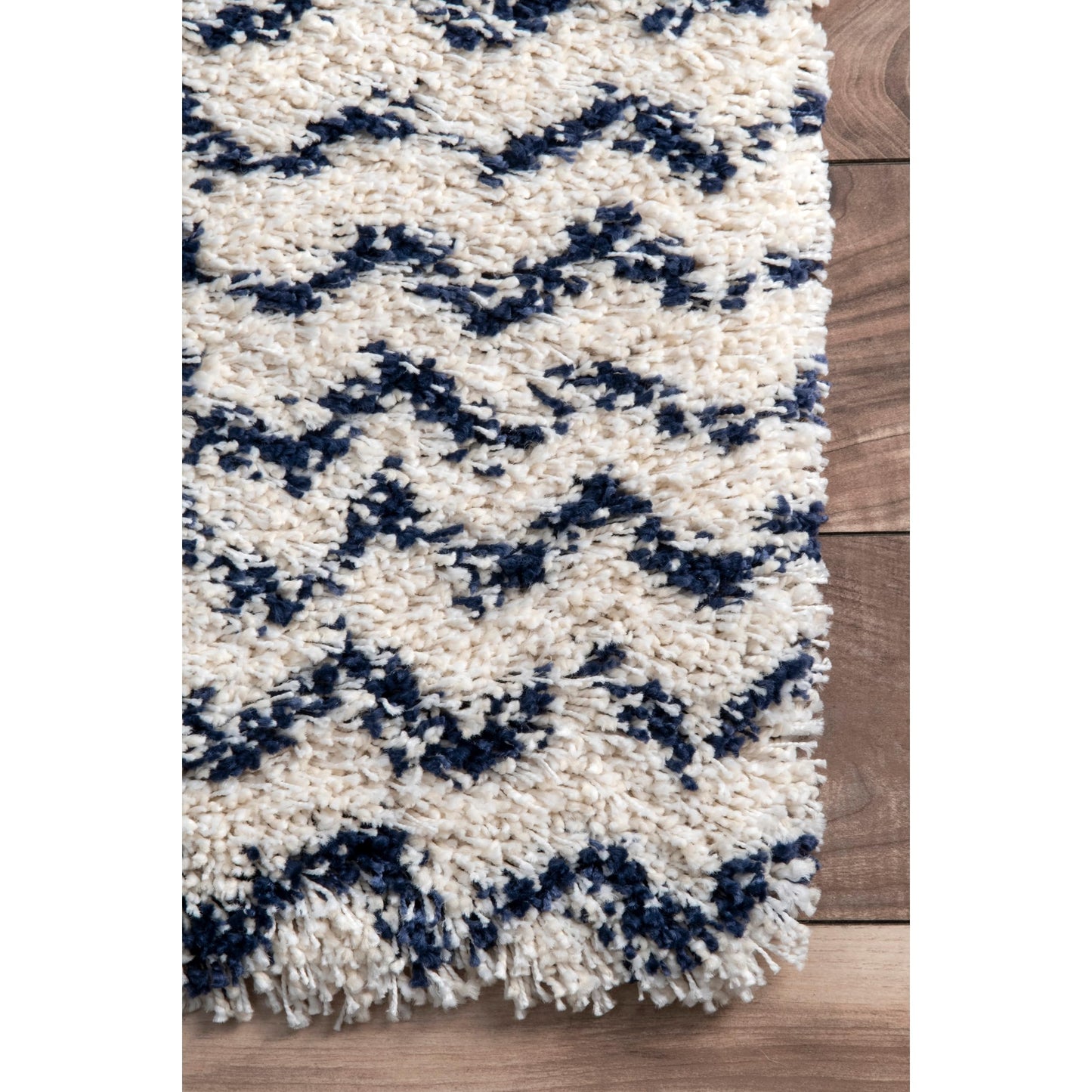 nuLOOM Cuellar Chevron Shag Area Rug, 4x6, Navy