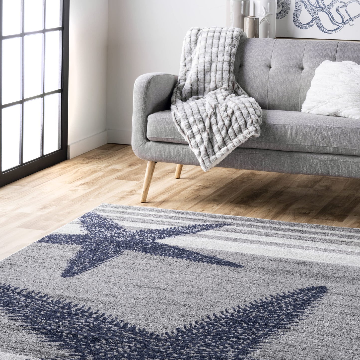 nuLOOM Thomas Paul Starfish and Striped Runner Rug, 2' 8" x 10', Grey