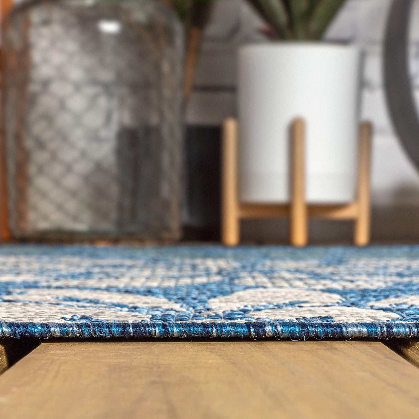 JONATHAN Y Floral Textured Weave Indoor Outdoor Area Rug 5X8 Navy/Aqua, Zinnia Modern for Backyard, Patio, Porch, Easy-Cleaning, High Traffic, Pet-Friendly, Non-Shedding (SMB110C-5)