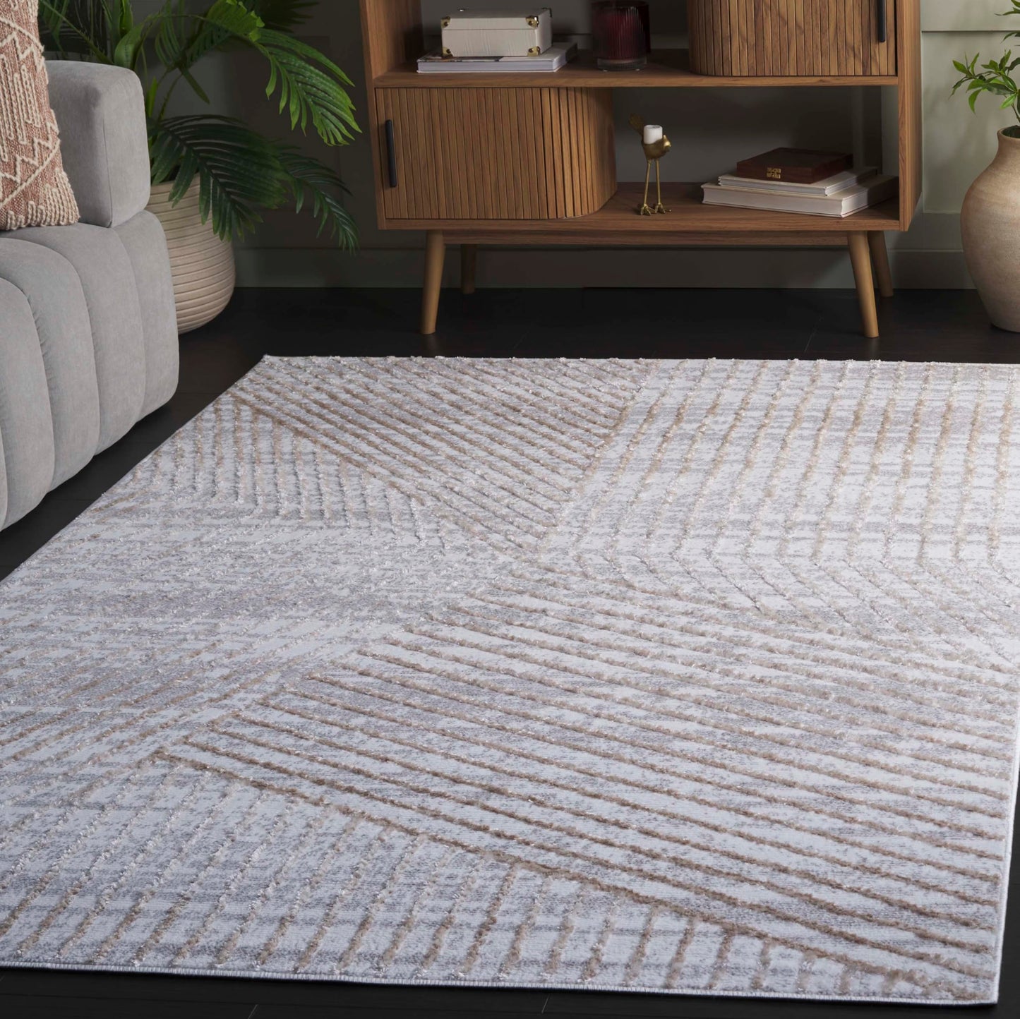 SAFAVIEH Maya Collection Area Rug - 7' Square, Ivory & Beige, Non-Shedding & Easy Care, Ideal for The Living Room, Dining Room Bedroom (MYA114B)