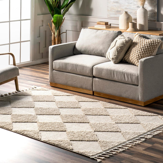 Nuloom Marissa Beige/Ivory, 6'7" x 9', Diamond, Tassel, Soft and Cozy, High Traffic, Stain Resistant, Easy Clean, Durable Area Rug for Bedroom, Living Room, Dining Space, Den, Foyer, Entryway