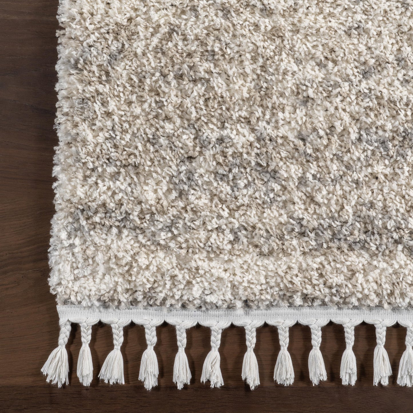 nuLOOM Brooke Shag Tasseled Area Rug - 7x9 Shag Area Rug Casual Ivory Rugs for Living Room Bedroom Dining Room Nursery