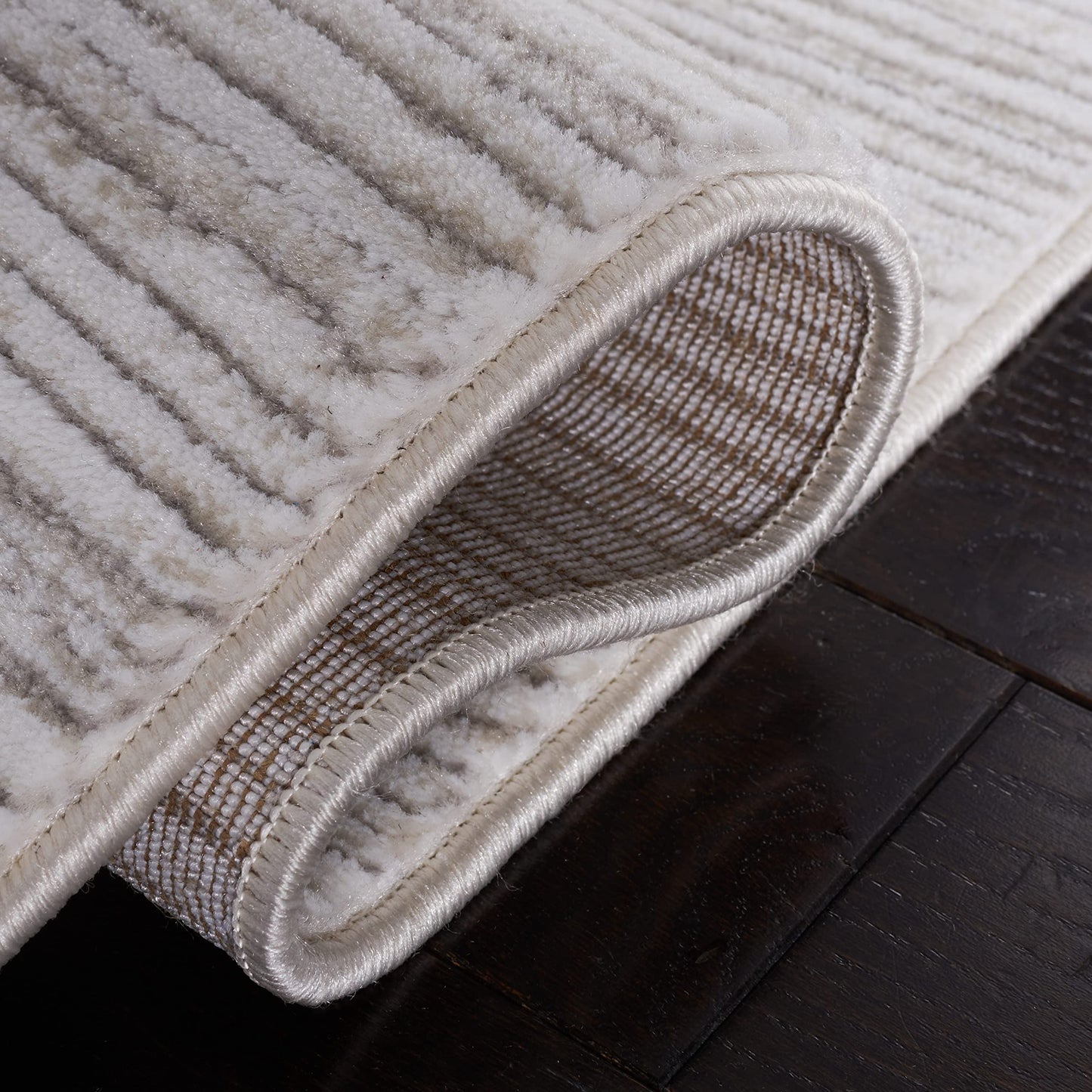 SAFAVIEH Area Rug 6x9 - Vision Collection - Ivory & Grey, Modern Ombre Design, Non-Shedding & Easy to Clean, Ideal for Living Room, Bedroom, Dining Space (VSN606K)