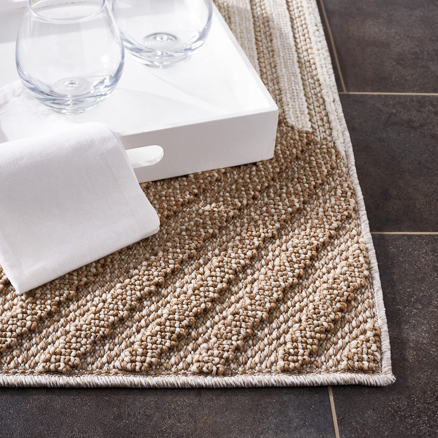 SAFAVIEH Washable Rug Outdoor Global Collection - 5'3" x 7'6", Beige & Light Beige, Non-Shedding & Easy to Clean, Ideal for Patio, Backyard, Mudroom (GLB220B)