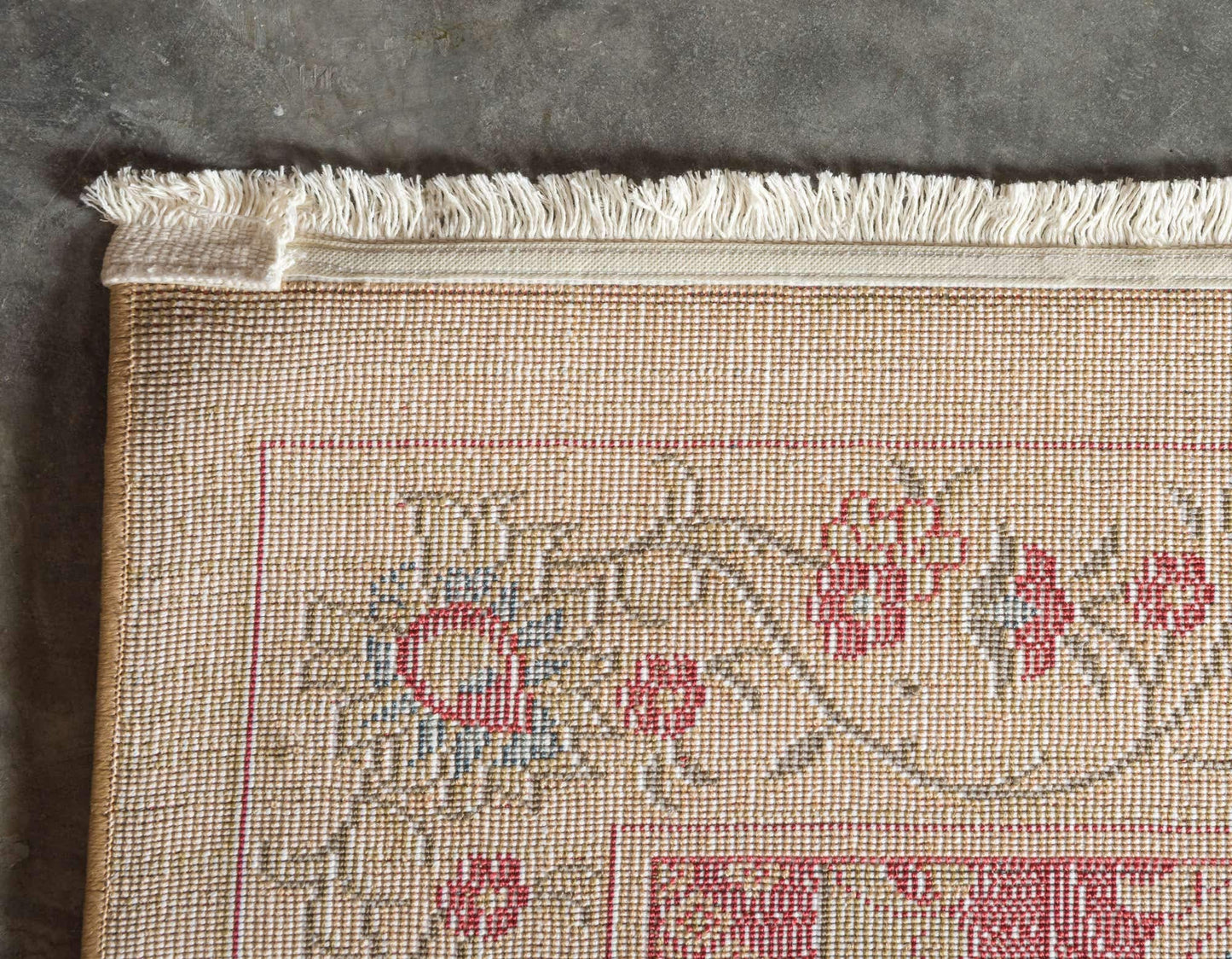 Unique Loom Edinburgh Collection Area Rug - Tulip (5' 1" x 8' Rectangle Tan/Red)