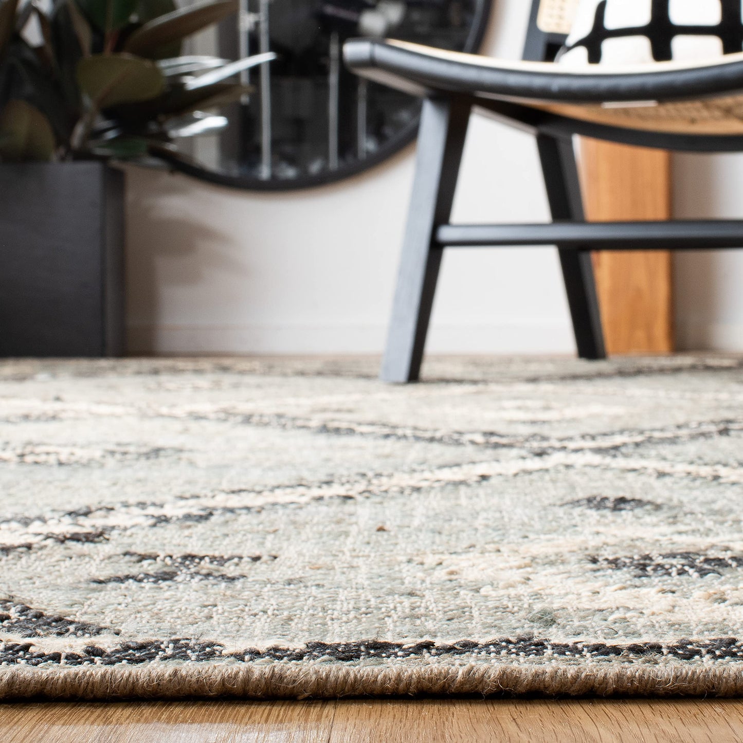 SAFAVIEH Kilim Collection Runner Rug - 2'3" x 9', Blue & Black, Handmade Flat Weave Jute, Ideal for High Traffic Areas in Living Room, Bedroom (KLM761M)