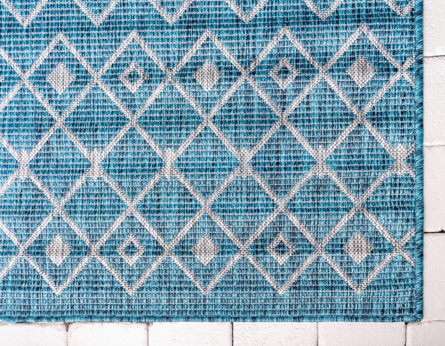 Unique Loom Outdoor Trellis Collection Area Rug - Tribal Trellis (6' 1" x 9' Rectangle, Teal/ Ivory)