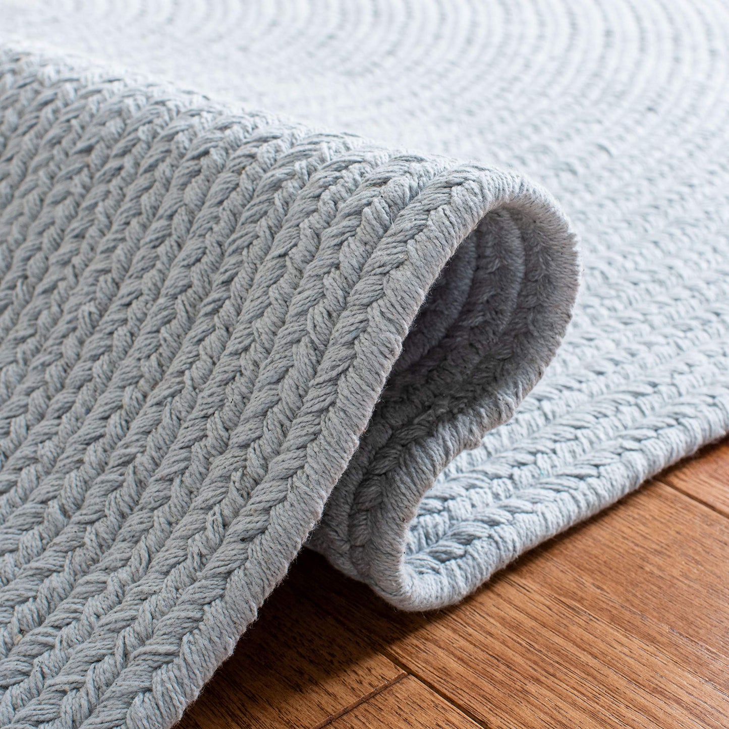 SAFAVIEH Braided Collection 4' x 6' Oval Light Blue BRD176A Handmade Country Cottage Reversible Cotton Area Rug