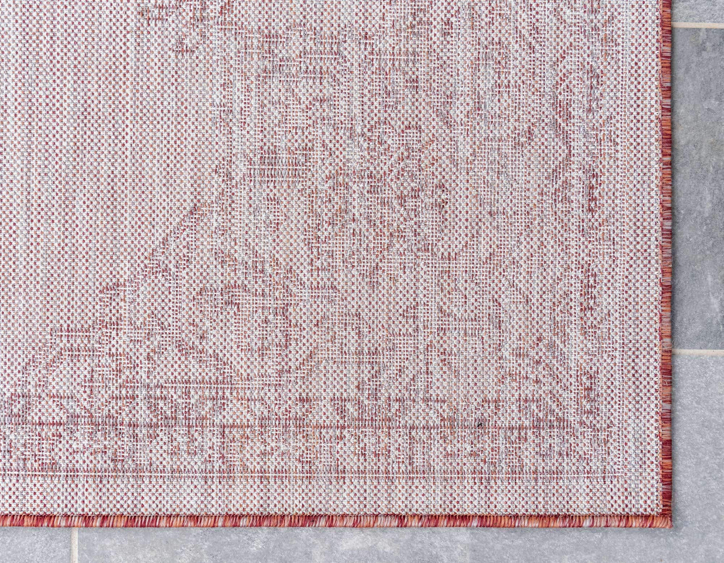 Unique Loom Outdoor Traditional Collection Area Rug - Antique (4' 1" x 6' 1" Rectangle, Rust Red/ Gray)