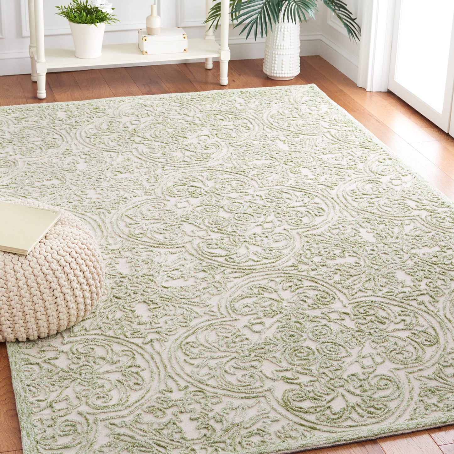 SAFAVIEH Trace Collection Accent Rug - 3' x 5', Ivory & Green, Handmade Wool, Ideal for High Traffic Areas in Entryway, Living Room, Bedroom (TRC101Y)