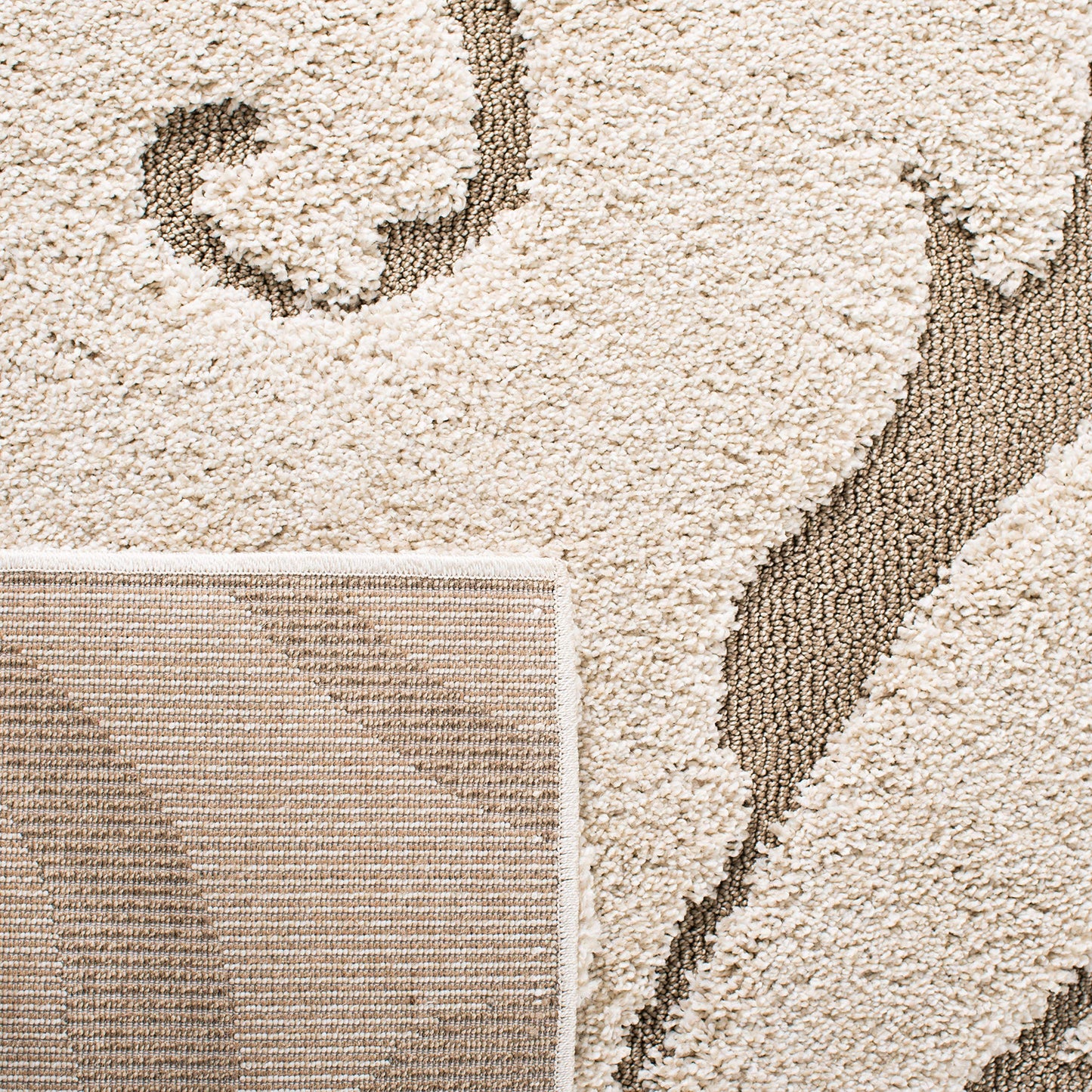 SAFAVIEH Florida Shag Collection Accent Rug - 3'3" x 5'3", Cream & Beige, Scroll Design, Non-Shedding & Easy Care, High-Low Plush Pile, Ideal for Living Room, Bedroom, Dining Space (SG455-1113)
