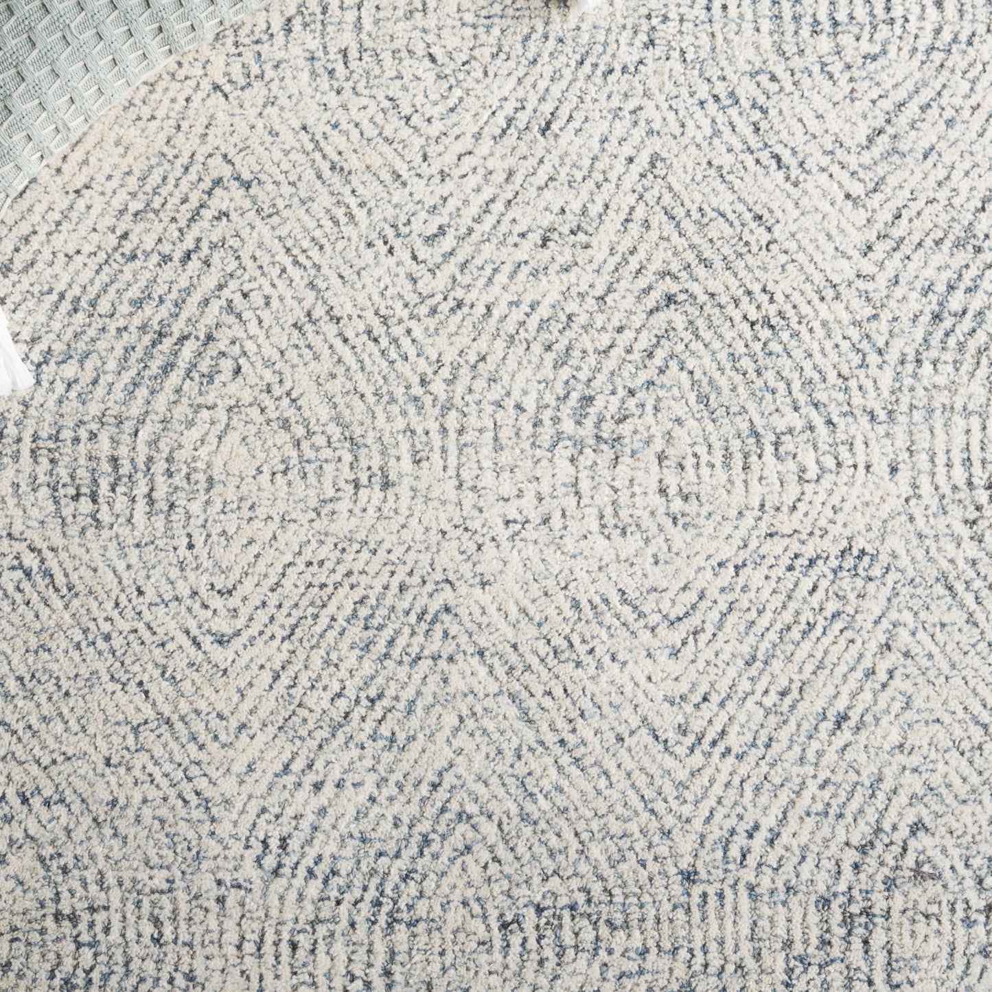 SAFAVIEH Abstract Collection Runner Rug - 2'3" x 16', Ivory & Blue, Handmade Wool, Ideal for High Traffic Areas in Living Room, Bedroom (ABT340M)