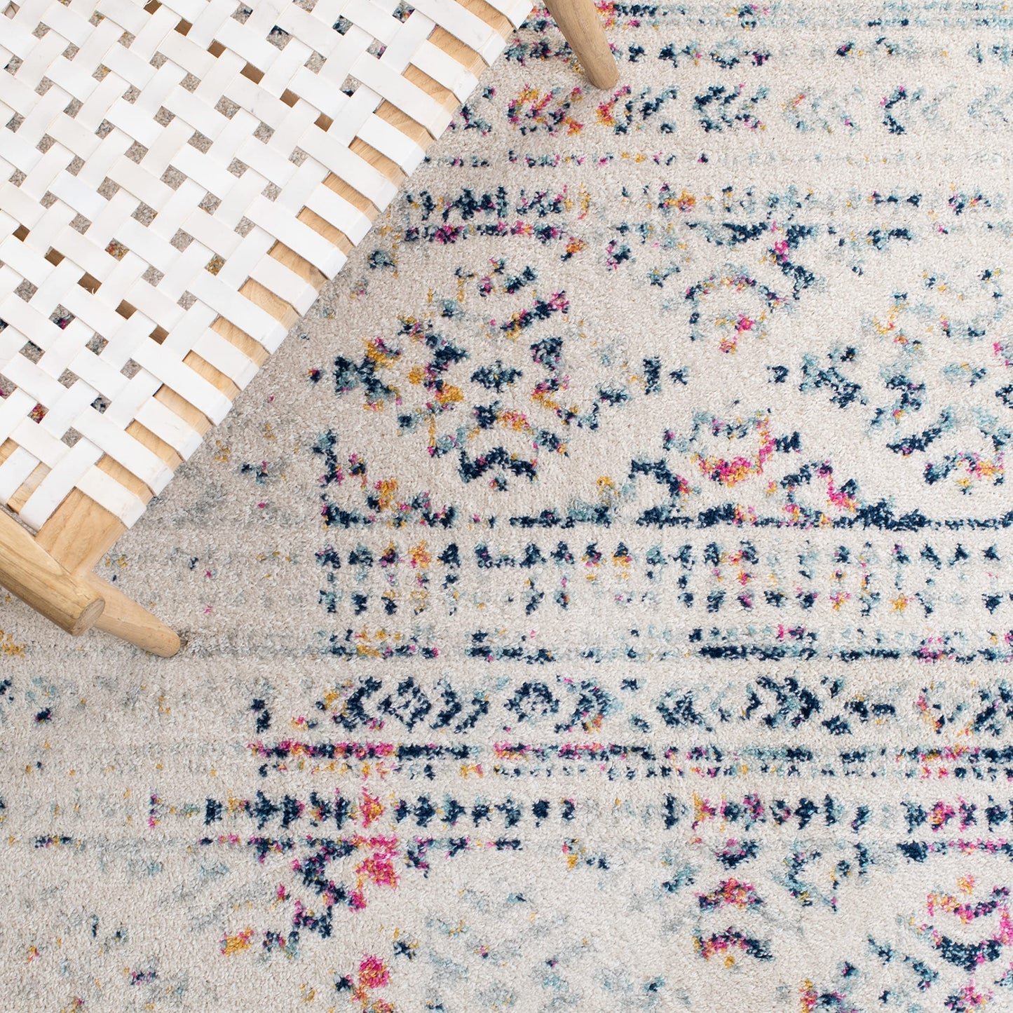 SAFAVIEH Tulum Collection Area Rug - 9' Square, Ivory & Blue, Moroccan Boho Tribal Design, Non-Shedding & Easy to Clean, Ideal for Living Room, Bedroom, Dining Space (TUL272C)