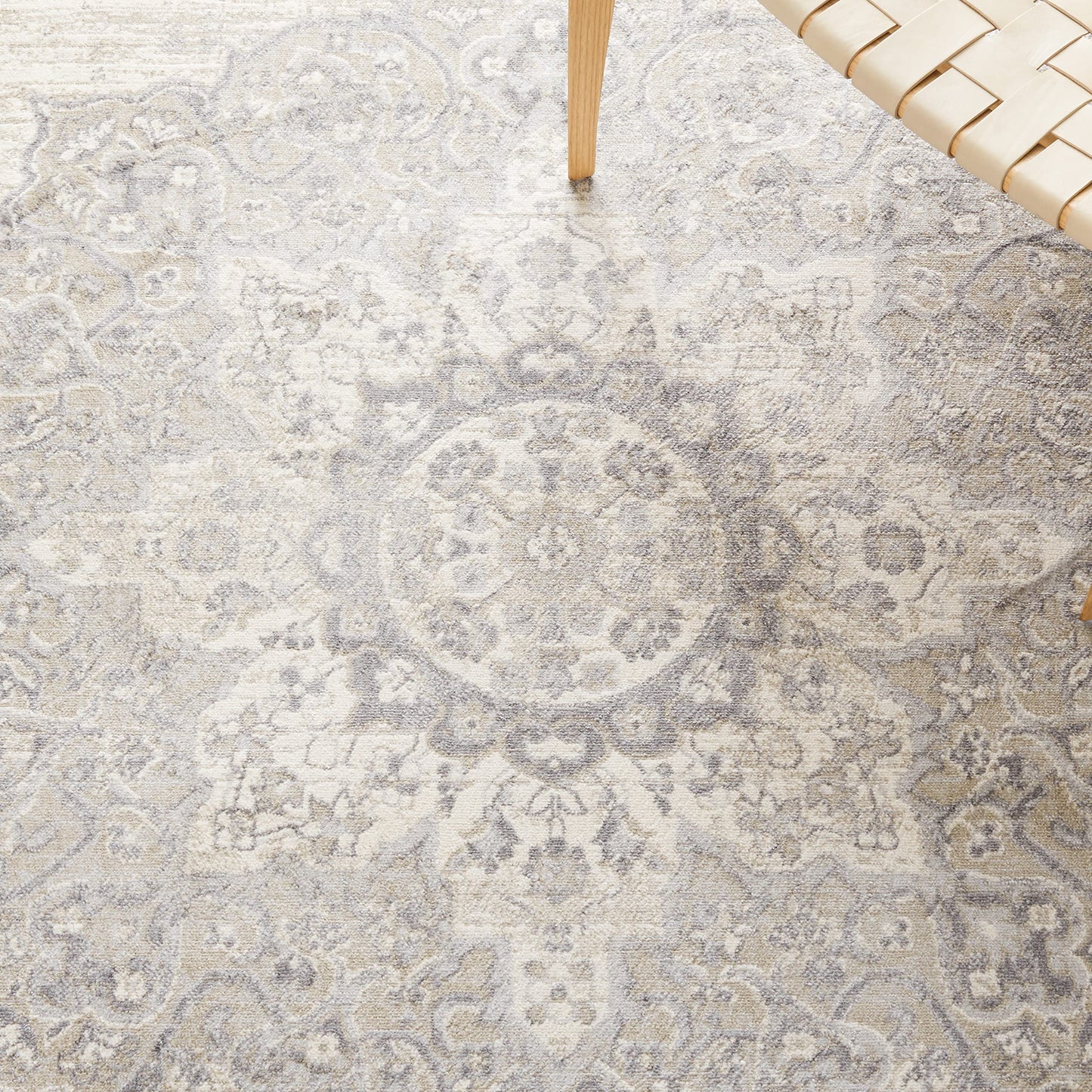 SAFAVIEH Brentwood Collection Area Rug - 6'7" Square, Ivory & Beige, Medallion Distressed Design, Non-Shedding & Easy Care, Ideal for High Traffic Areas in Living Room, Bedroom (BNT802B)