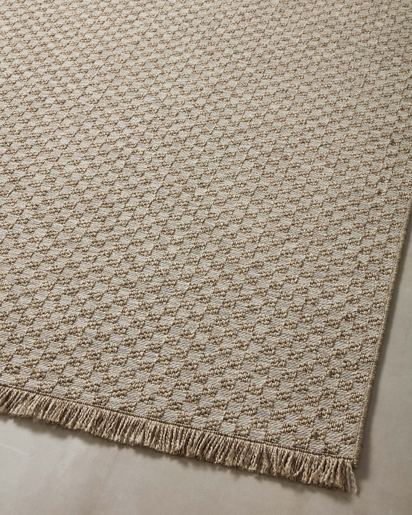 Loloi Dawn Collection Indoor/Outdoor DAW-02 Tan 7'-8" x 10' Area Rug