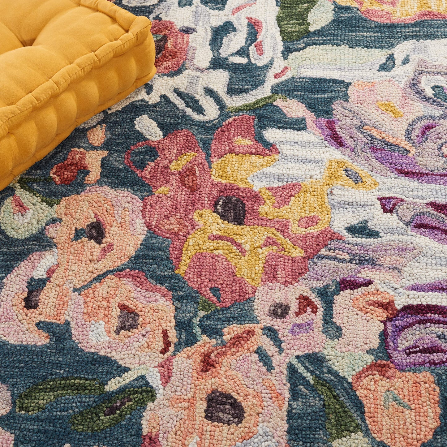 SAFAVIEH Blossom Collection Accent Rug - 3' x 5', Blue & Purple, Handmade French Country Floral Wool, Ideal for High Traffic Areas in Entryway, Living Room, Bedroom (BLM463M)
