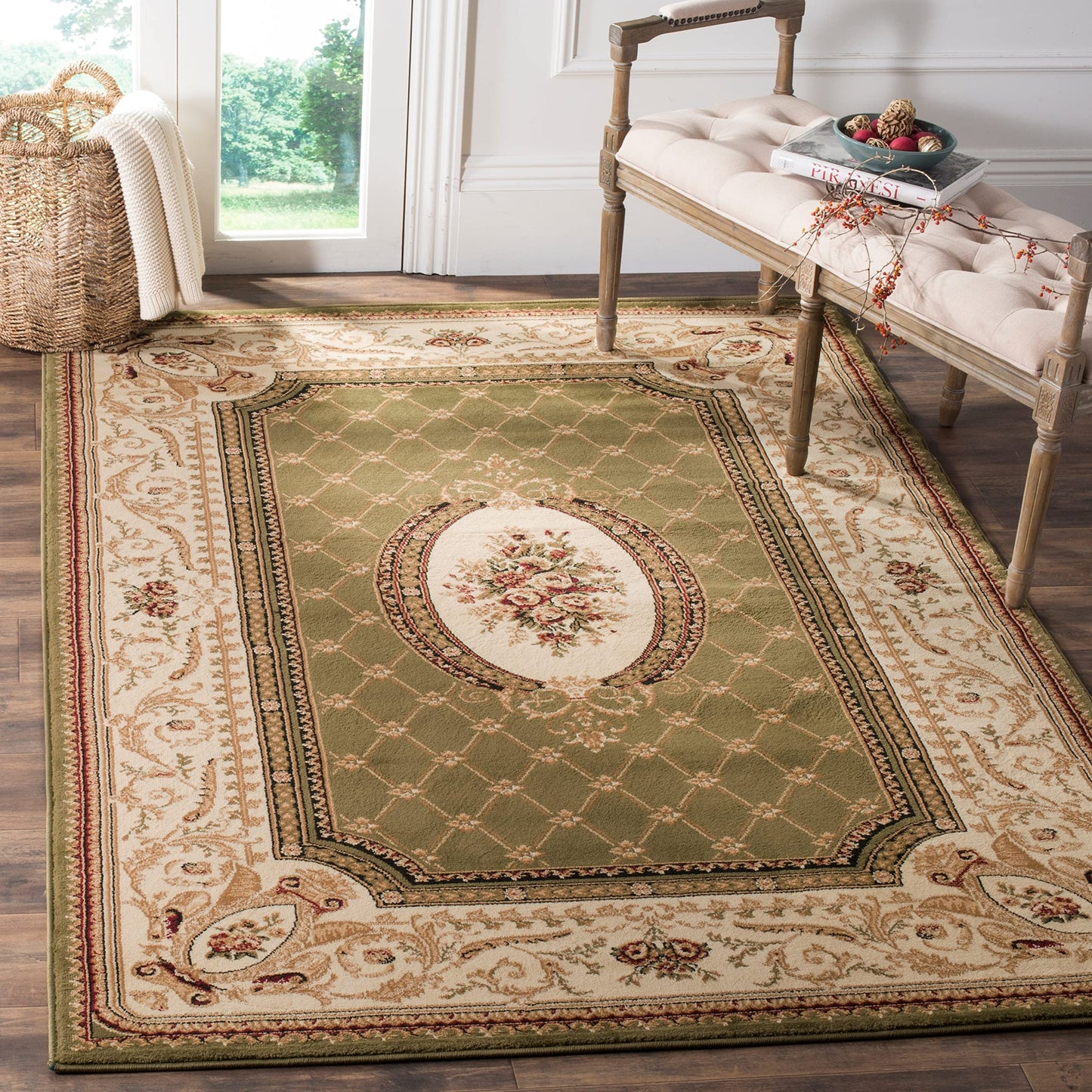 SAFAVIEH Lyndhurst Collection Accent Rug - 3'3" x 5'3", Red & Ivory, Traditional European Design, Non-Shedding & Easy Care, Ideal for High Traffic Areas in Entryway, Living Room, Bedroom (LNH223B)