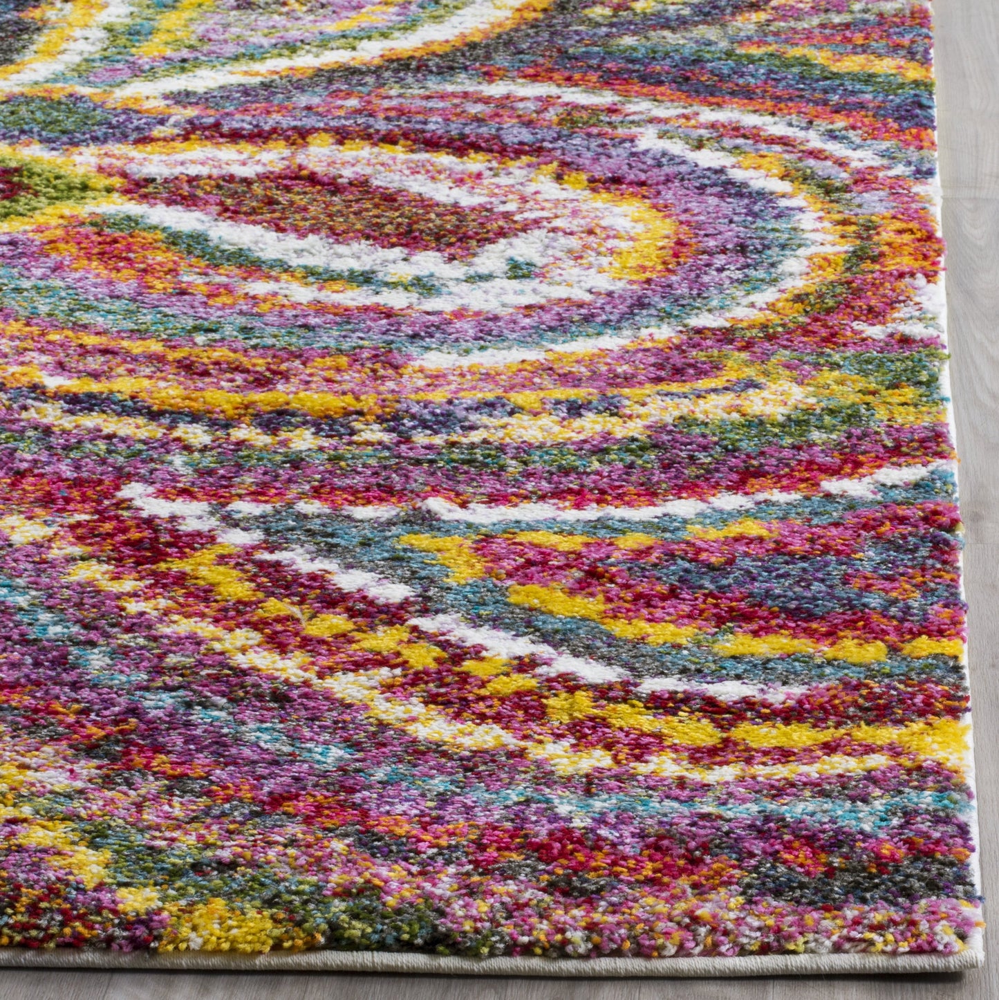 SAFAVIEH Area Rug 8x10 - Fiesta Shag Collection - Large - Multi, Modern Floral Design, Non-Shedding & Easy Cleaning, Ideal for Living Room, Bedroom, Dining Space (FSG383M)