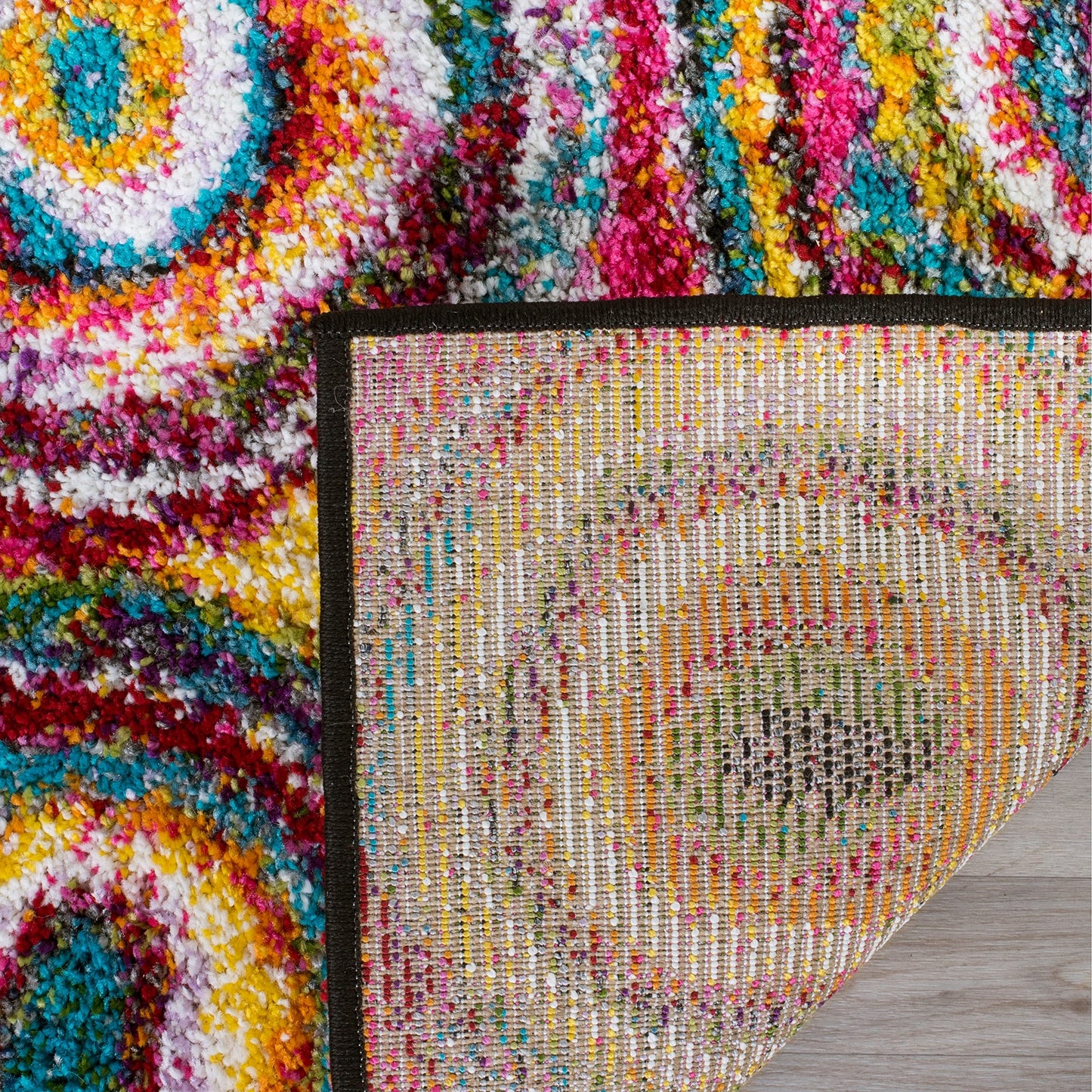 SAFAVIEH Fiesta Shag Collection Accent Rug - 3' x 5', Multi, Circles Abstract Design, Non-Shedding & Easy Care, 0.5-inch Thick Ideal for High Traffic Areas in Foyer, Living Room, Bedroom (FSG359M)