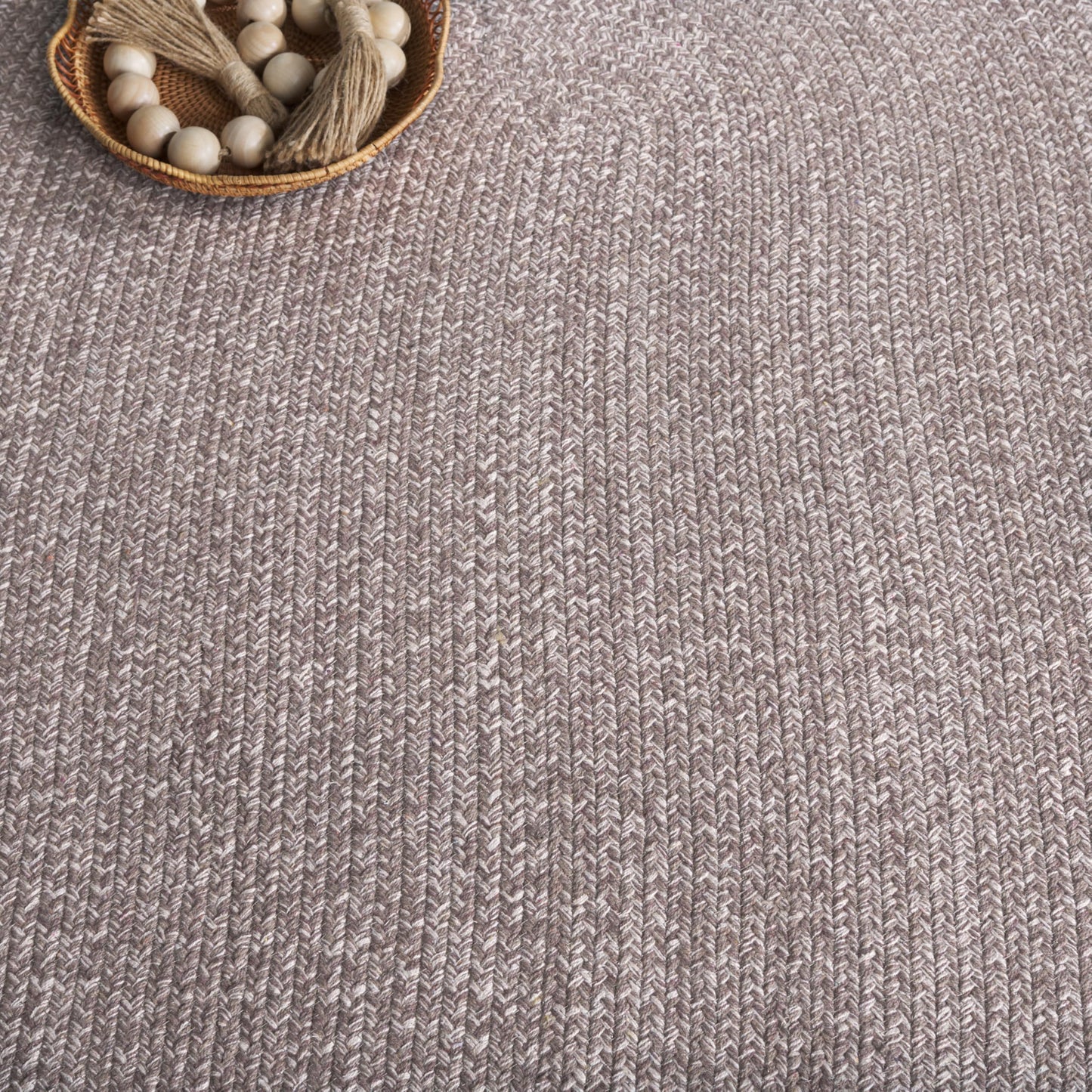 SAFAVIEH Braided Collection Area Rug - 3' Round, Ivory & Beige, Handmade Woven Cotton, Boho Reversible Style, Ideal for Living Room, Bedroom, Dining Space (BRD256B)