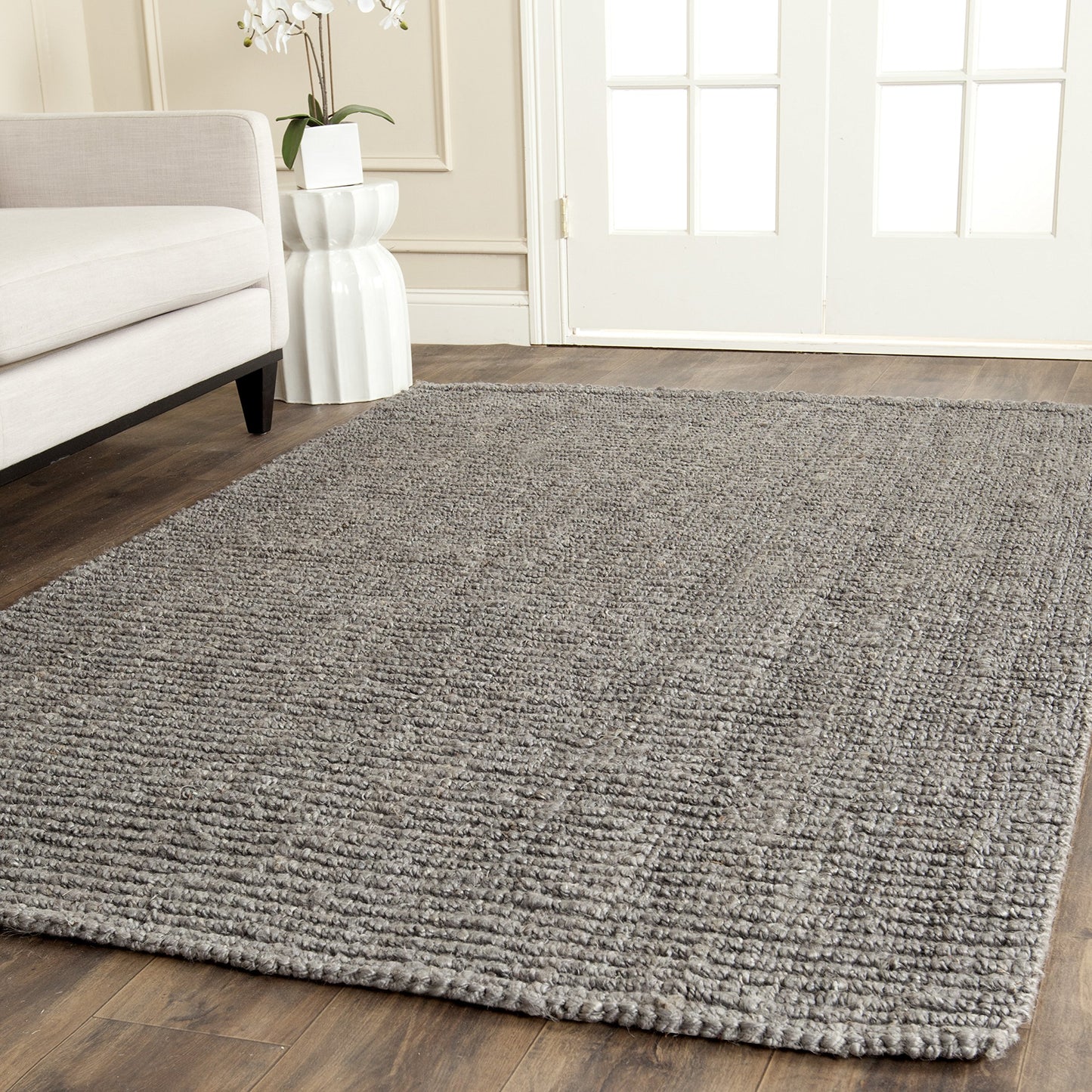 SAFAVIEH Area Rug 5x8 - Natural Fiber Collection - Light Grey, Handmade Jute, Farmhouse Style, Chunky Textured Thick Pile (NF447G)