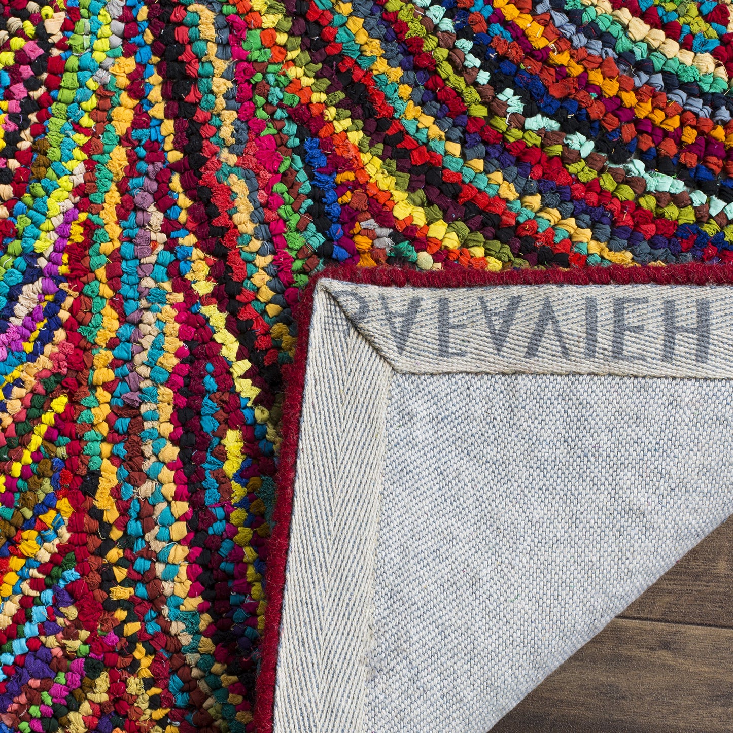 SAFAVIEH Nantucket Collection Area Rug - 4' Square, Multi, Handmade Boho Abstract Cotton, Ideal for High Traffic Areas in Living Room, Bedroom (NAN445A)