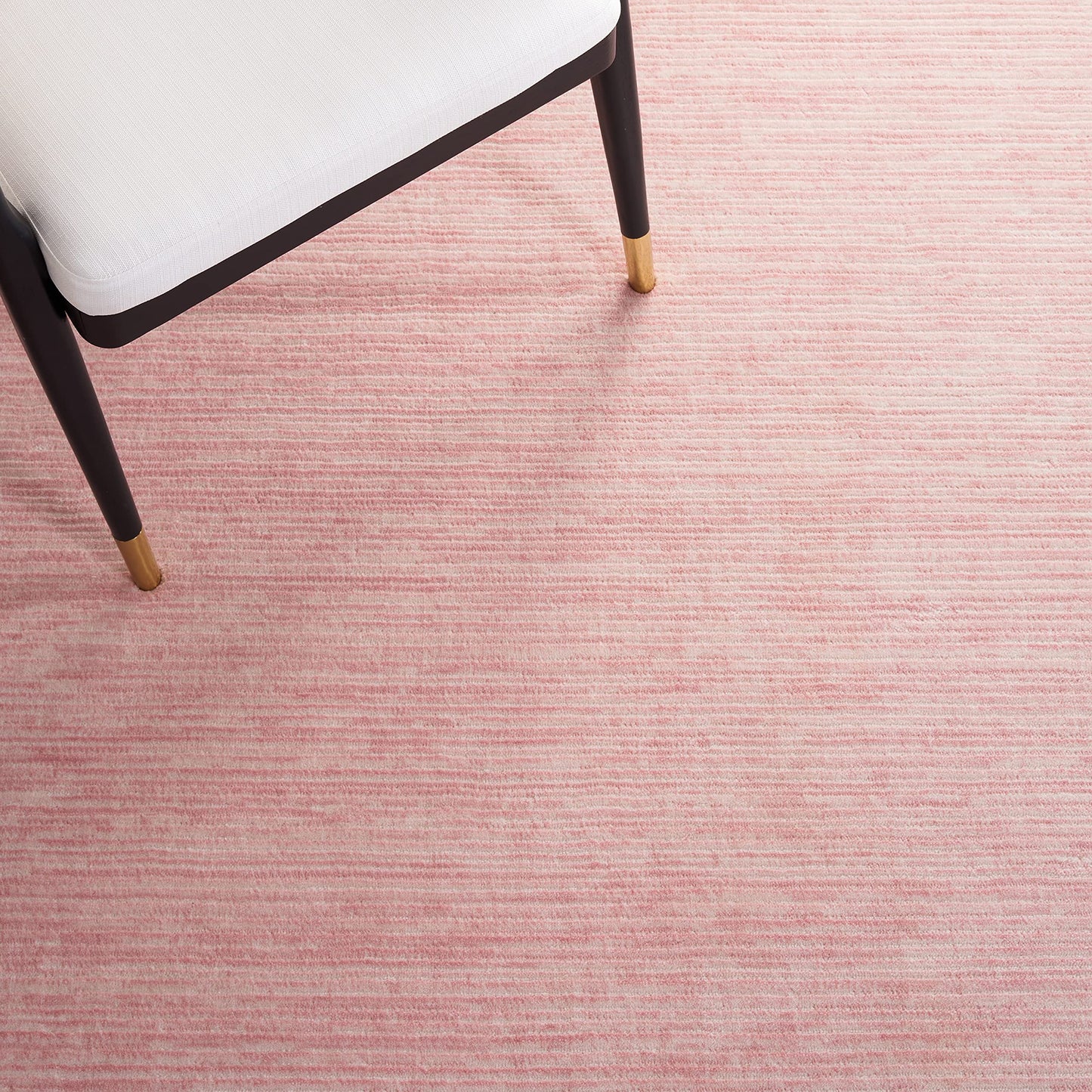 SAFAVIEH Area Rug 6x9 - Vision Collection - Pink, Modern Ombre Design, Non-Shedding & Easy to Clean, Ideal for Living Room, Bedroom, Dining Space (VSN606U)
