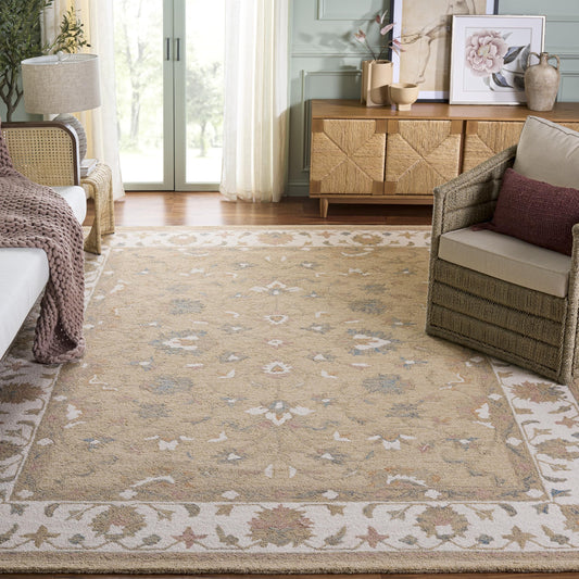 SAFAVIEH Area Rug 8x10 - Heritage Collection - Large - Beige & Ivory, Handmade Wool, Ideal for Living Room, Bedroom, Dining Space (HG125B)