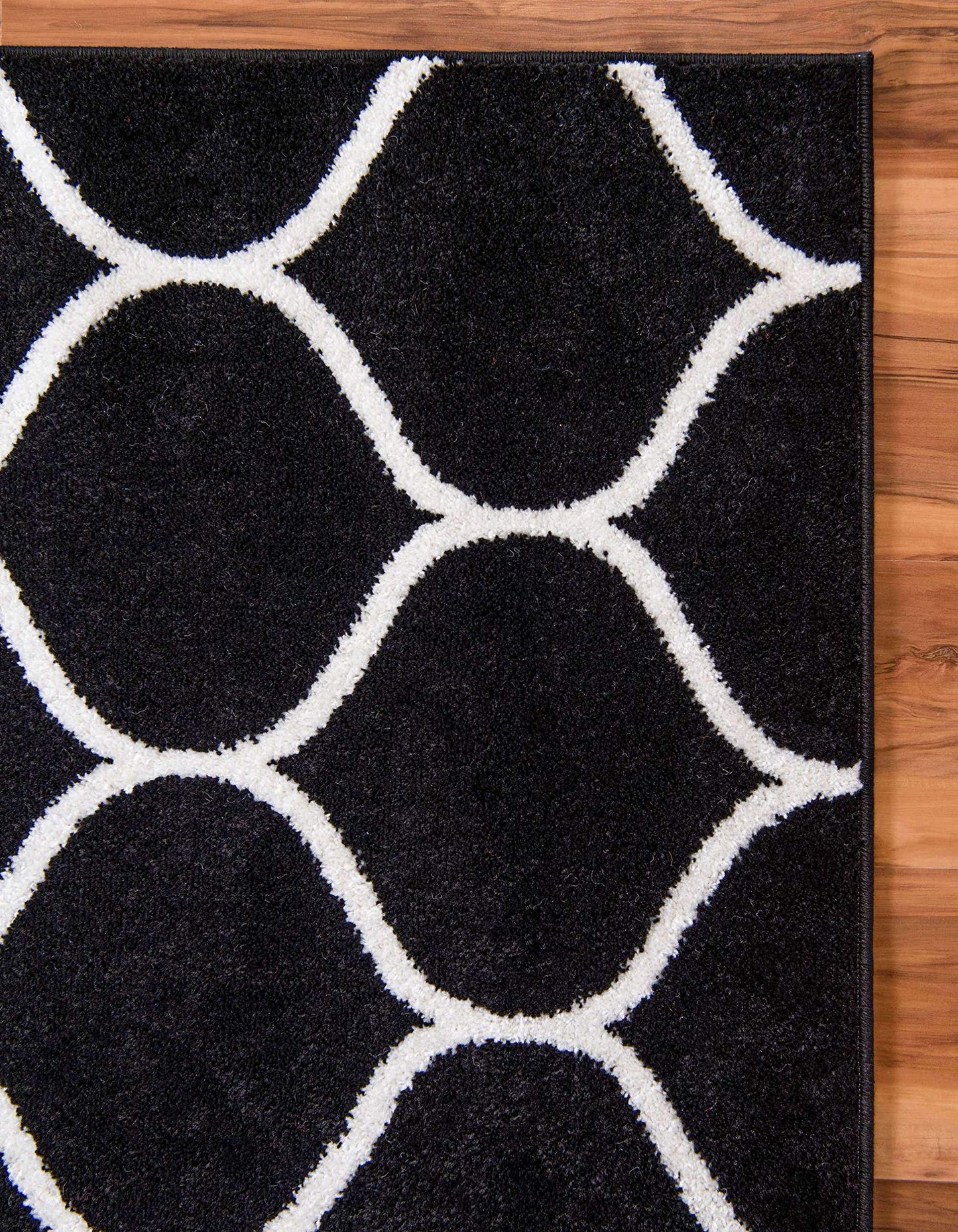 Unique Loom Trellis Frieze Collection Area Rug - Rounded (7' 1" x 10', Black/ Ivory)