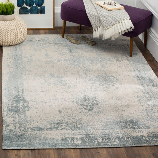 SAFAVIEH Classic Vintage Collection Area Rug - 5' x 8', Grey, Distressed Cotton Design, Easy Care, Ideal for High Traffic Areas in Living Room, Bedroom (CLV125D)