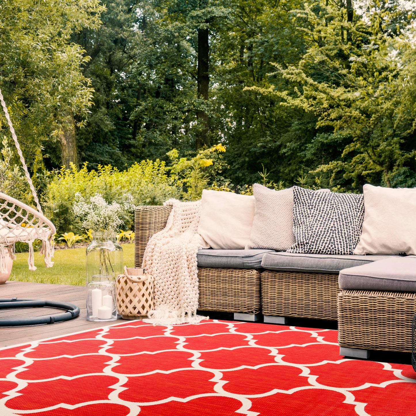 SAFAVIEH Washable Rug Outdoor Courtyard Collection - 6'7" x 9'6", Red & Bone, Non-Shedding & Easy Cleaning, Ideal for Patio, Backyard, Mudroom (CY6914-248)