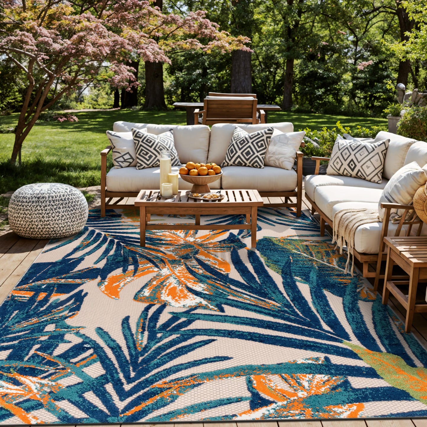 Rugshop Tropical Floral Leaves Indoor/Outdoor Area Rug Durable Polypropylene, Non-Shedding, Easy to Clean, Perfect for Patio, Backyard, Deck and Outdoor Lounge, High Traffic Areas, 7'10" x 10'