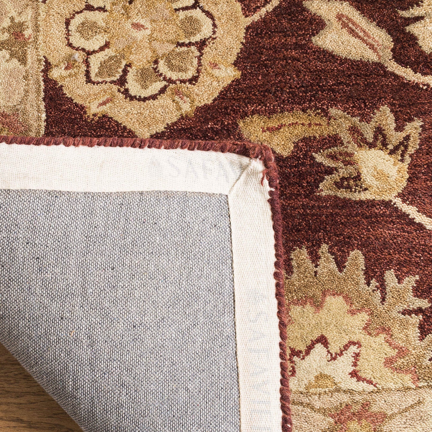 SAFAVIEH Anatolia Collection Accent Rug - 3' x 5', Red & Sage, Handmade Traditional Oriental Wool, Ideal for High Traffic Areas in Entryway, Living Room, Bedroom (AN556F)
