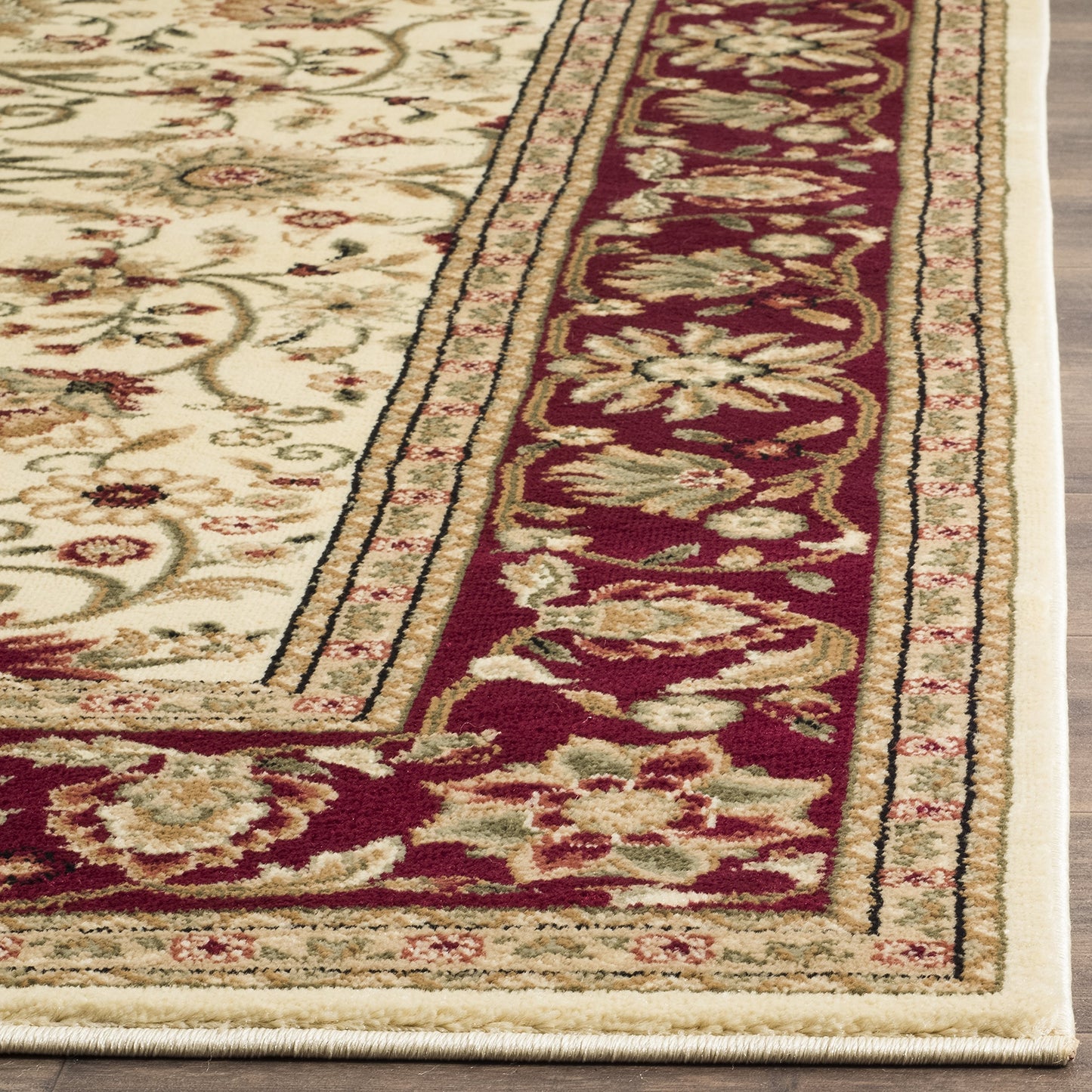 SAFAVIEH Lyndhurst Collection Accent Rug - 2'3" x 4', Ivory & Red, Traditional Oriental Design, Non-Shedding & Easy Care, Ideal for High Traffic Areas in Entryway, Living Room, Bedroom (LNH212K)