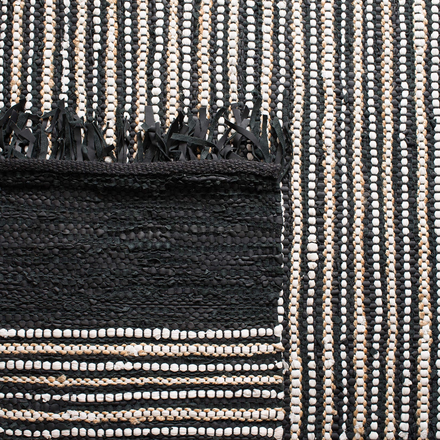 SAFAVIEH Vintage Leather Collection Area Rug - 5' x 8', Black & Multi, Handmade Boho Fringe Leather, Ideal for High Traffic Areas in Living Room, Bedroom (VTL373G)